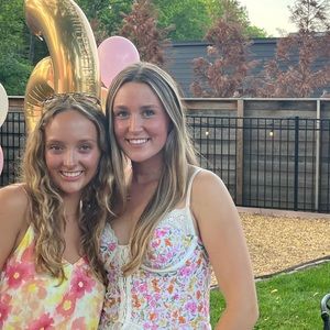 Meet your Posher, Corinne